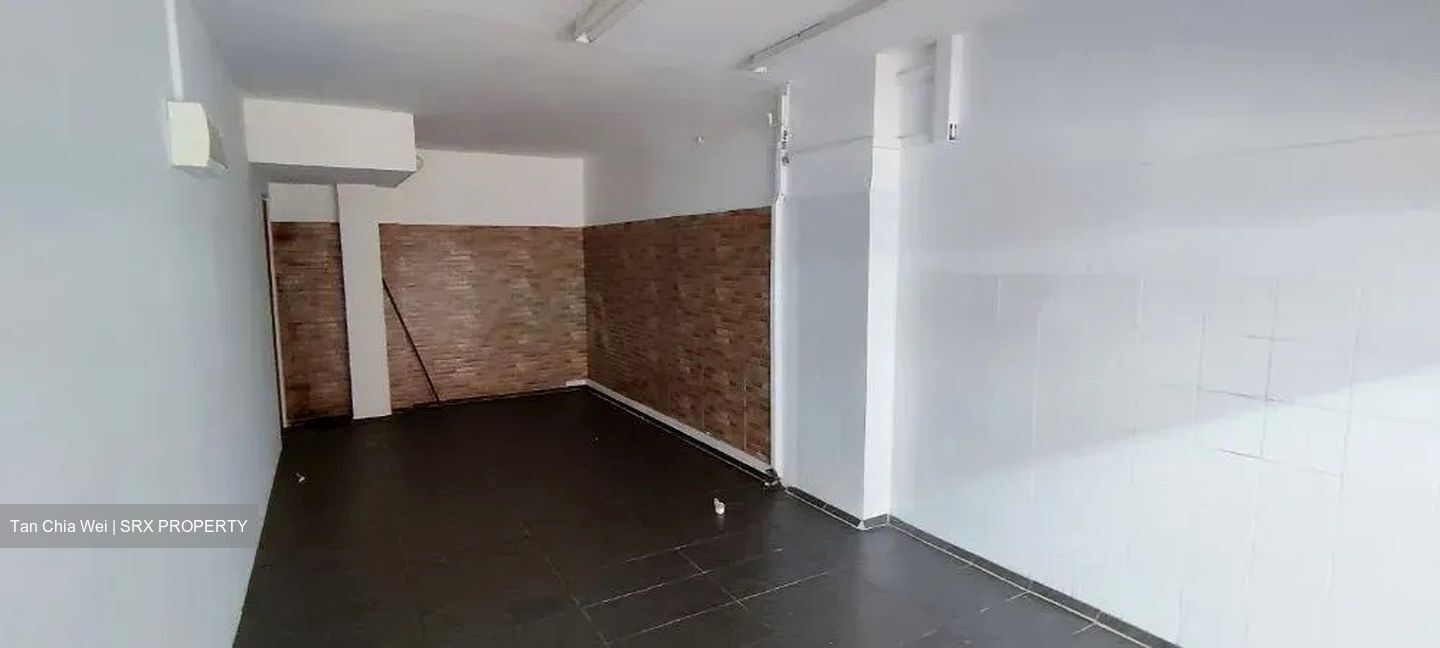 Toa Payoh Central (D12), Shop House #448483591